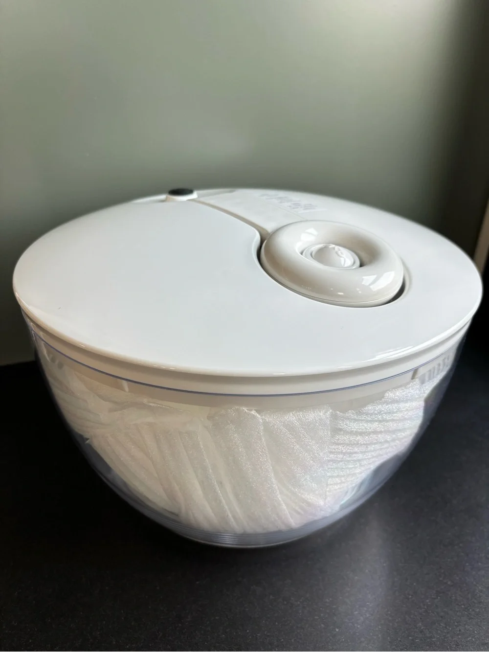 New Pampered Chef 1785 Salad and Berry Spinner, 7 Quart, Healthy Food Prep Tool